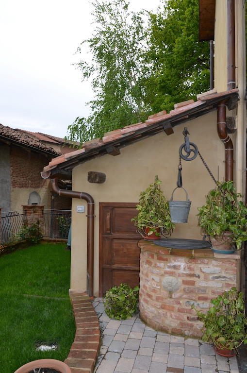 La Corte Di Gerardo Tonco Exteriör bild